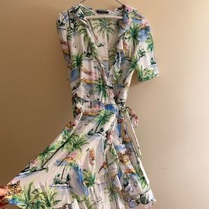 Light and flowy Tropical Zara wrap dress